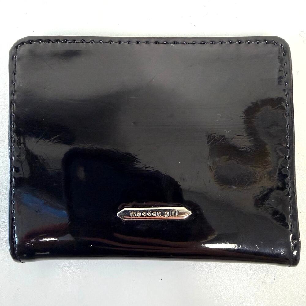 Madden Girl Black Patent Leather Mini Wallet Small Bifold Card Case 4.25x3.25